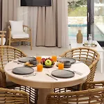 Villa Pnoe Syros