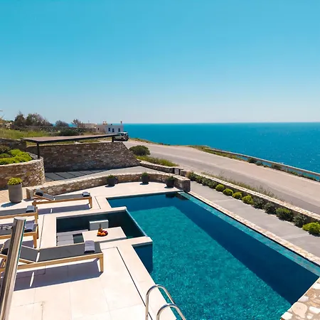 Villa Pnoe Syros *