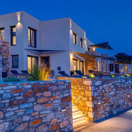 Villa Pnoe Syros *