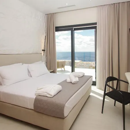 Villa Pnoe Syros