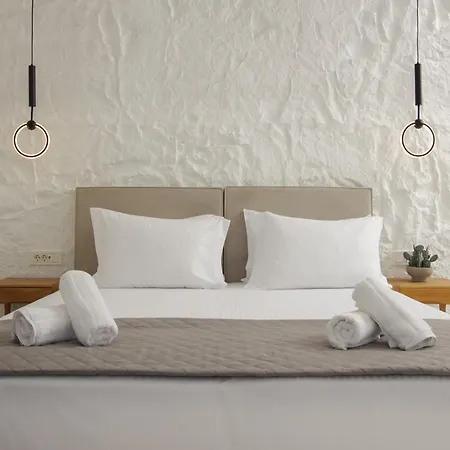 Pnoe Syros Villa *