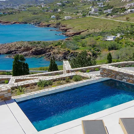 Villa Pnoe Syros *